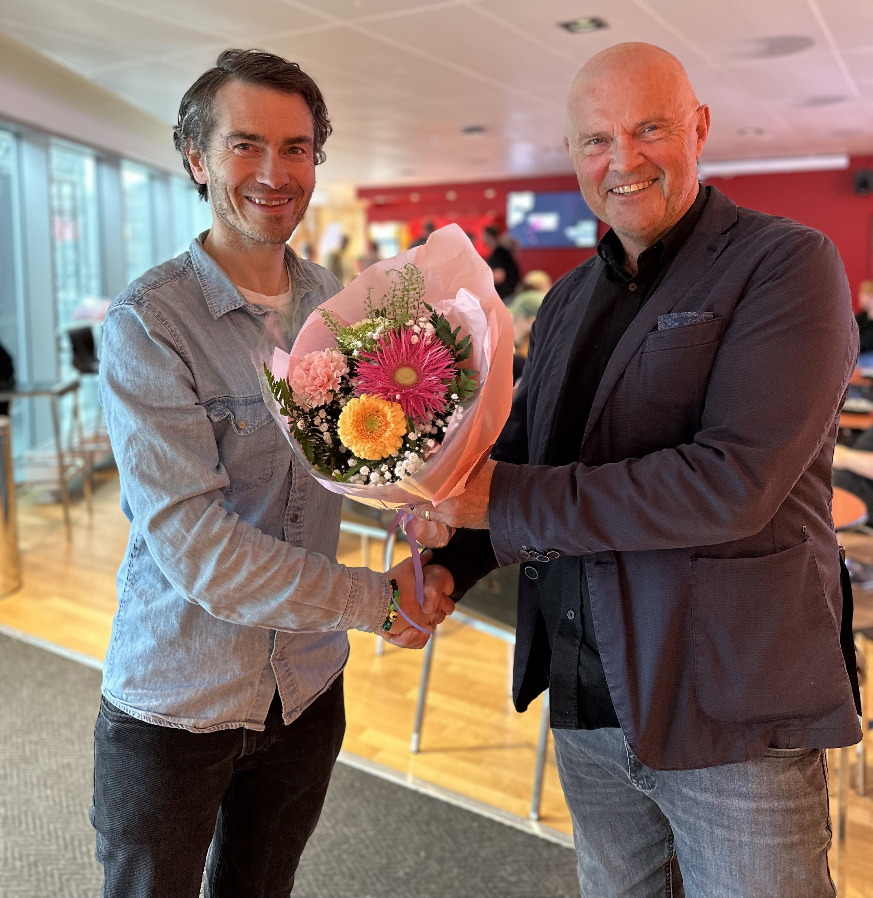 Teatersjef Kristin Lykkeslet Strømskag og styreleder Leon Aurdal 