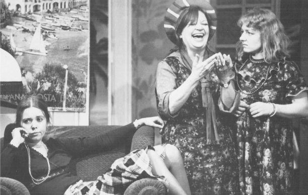 Gjett hvem som kommer til middag Vivi Sunde Anita Rummelhoff Sølvi Wiulsrød.jpg Gjett hvem som kommer til middag Vivi Sunde Anita Rummelhoff Sølvi Wiulsrød.jpg