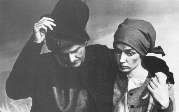 Nils Vogt og Sylvia Salvesen i Jeppe på berget.jpg Nils Vogt og Sylvia Salvesen i Jeppe på berget.jpg