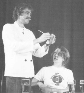 Nils Vogt og Kirsten Hofseth i Show-show.jpg Nils Vogt og Kirsten Hofseth i Show-show.jpg